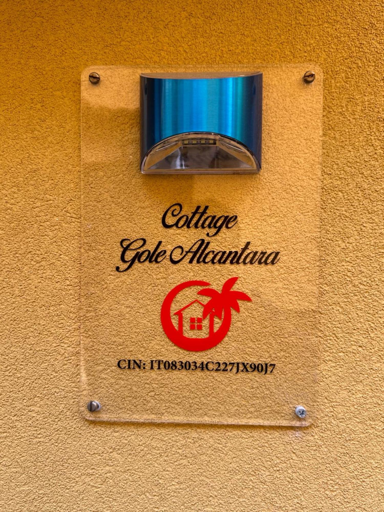 Cottage Gole Alcantara Pafumi Graniti 外观 照片